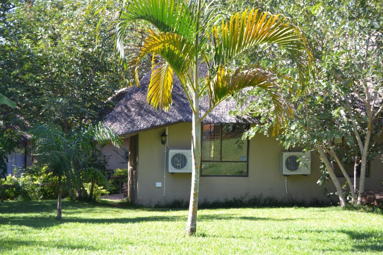Chobe Sunset Chalets Lesoma エクステリア 写真