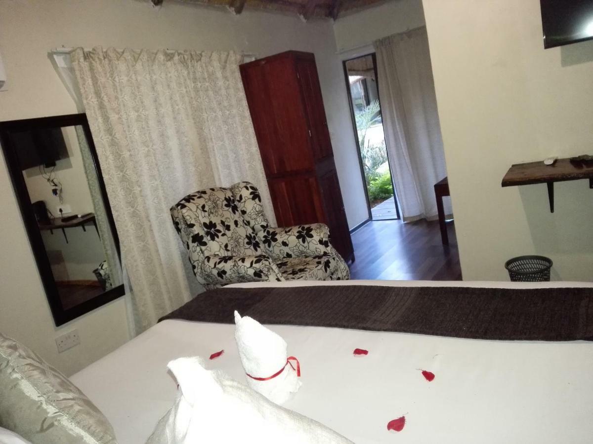 Chobe Sunset Chalets Lesoma エクステリア 写真
